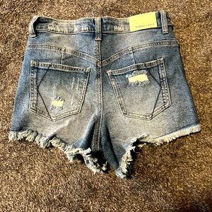 Kendal & kylie icon short